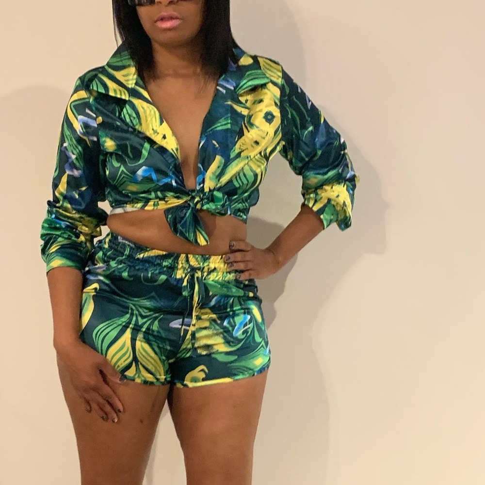 Long sleeve satin short set